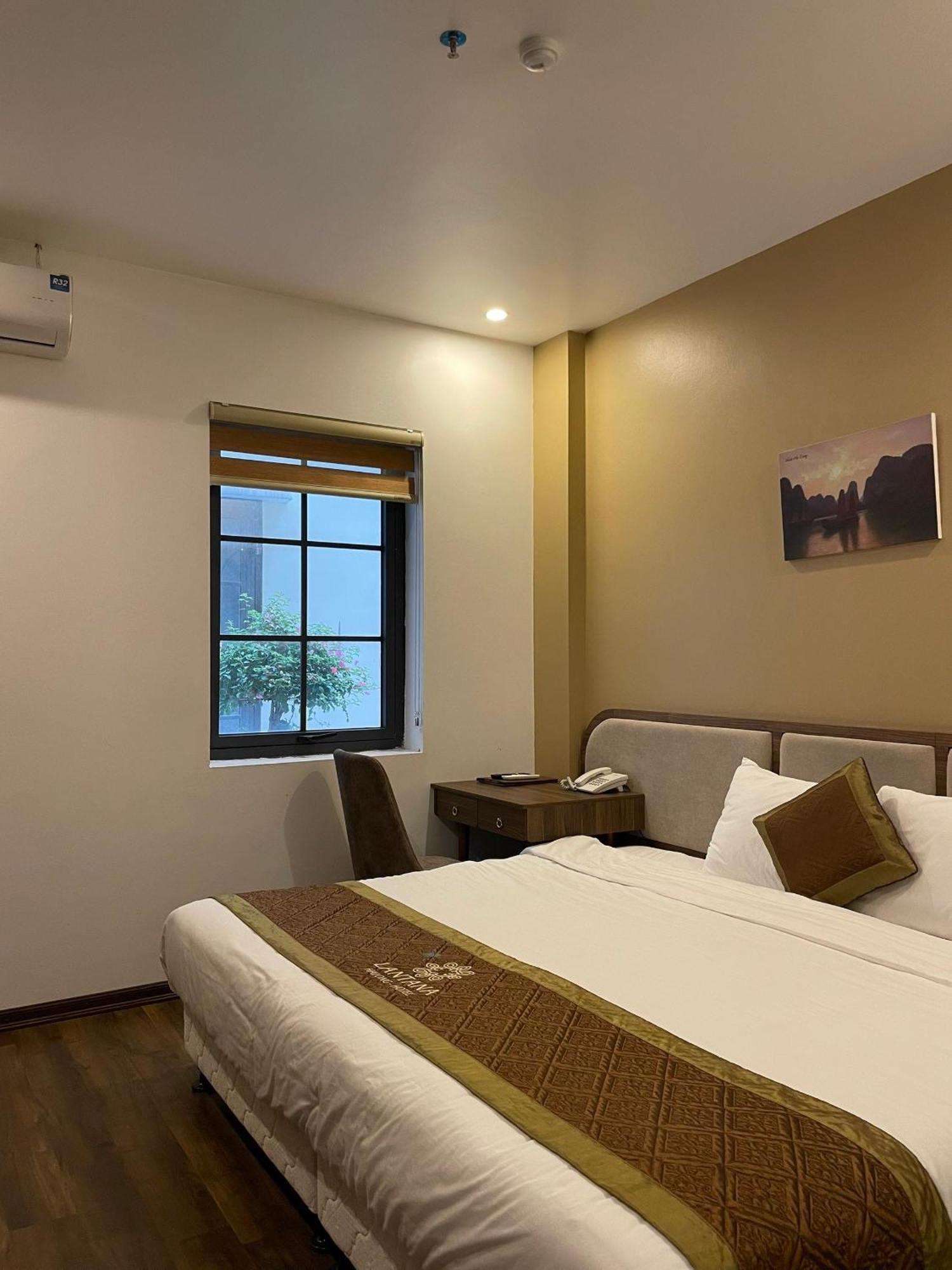 Lantana Ha Long Hotel E409 Sunplaza Pho Di Bo, Bai Chay, Ha Long Exterior photo